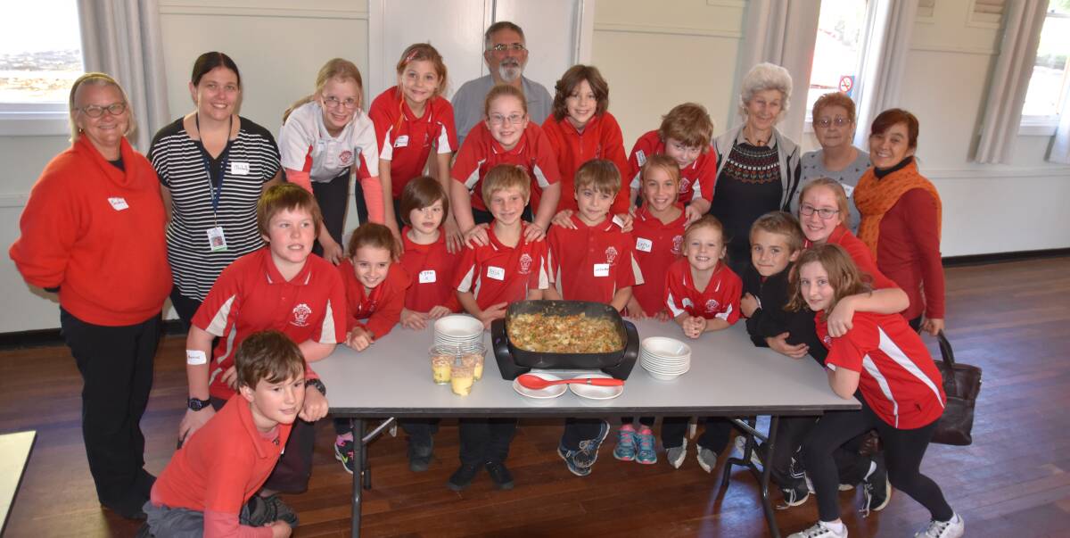 Ready for a feast: Senior students from Greenbushes Primary School are ready to eat the healthy food prepared for them thanks to a 'Grow together - Eat together' Linkwest grant and the Greenbushes Community Resource Centre.