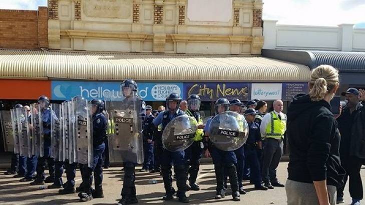 Police are surrounded in Kalgoorlie.  Photo: Supplied