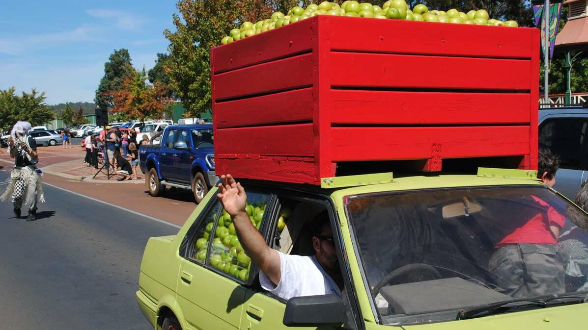 A parade car packed with Granny Smiths at the 2014 Donnybrook Apple Festival.