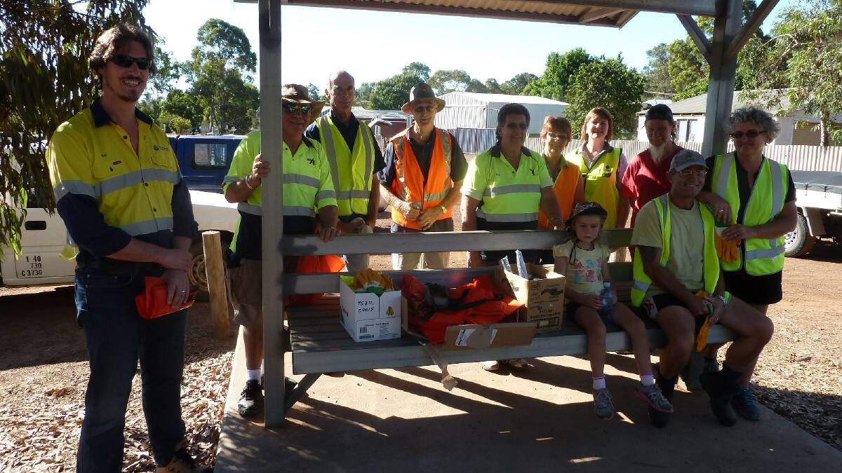 Greenbushes Tidy Towns Coordinator Leonie Eastcott (right)sets out on the clean-up with helpers (left) Ian McGuire, Dom Iacopetta, Derek Dilkes,  Barry Perks, Mary Iacopetta, Lyn Perks, Mick Latimer, Eugenie Smith, Dennis Smith and Amanda Smith. 