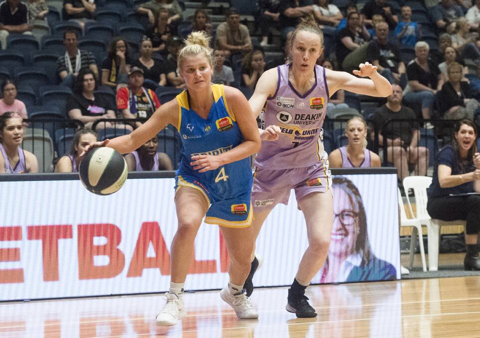 Shyla Heal in action for the Spirit during the 2019-20 WNBL season. Picture: DARREN HOWE
