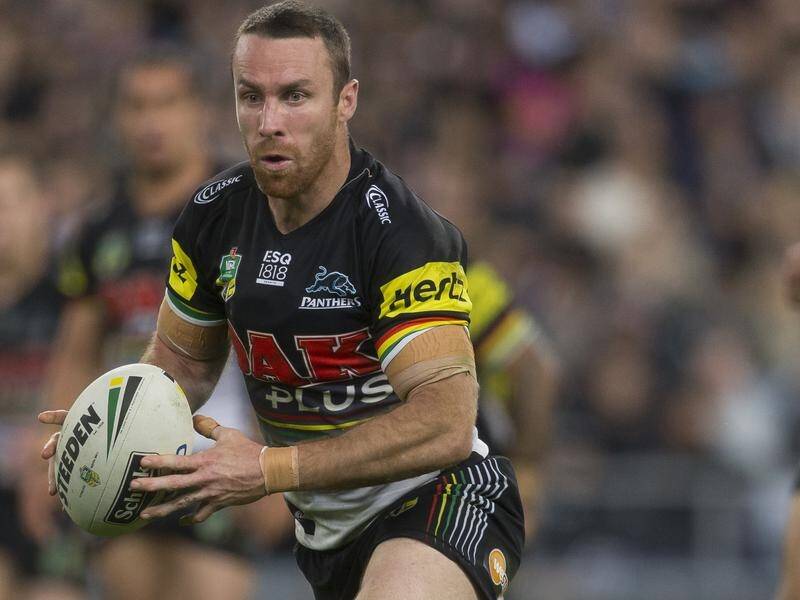 James Maloney says while there were distractions at the Sharks his form was not affected.