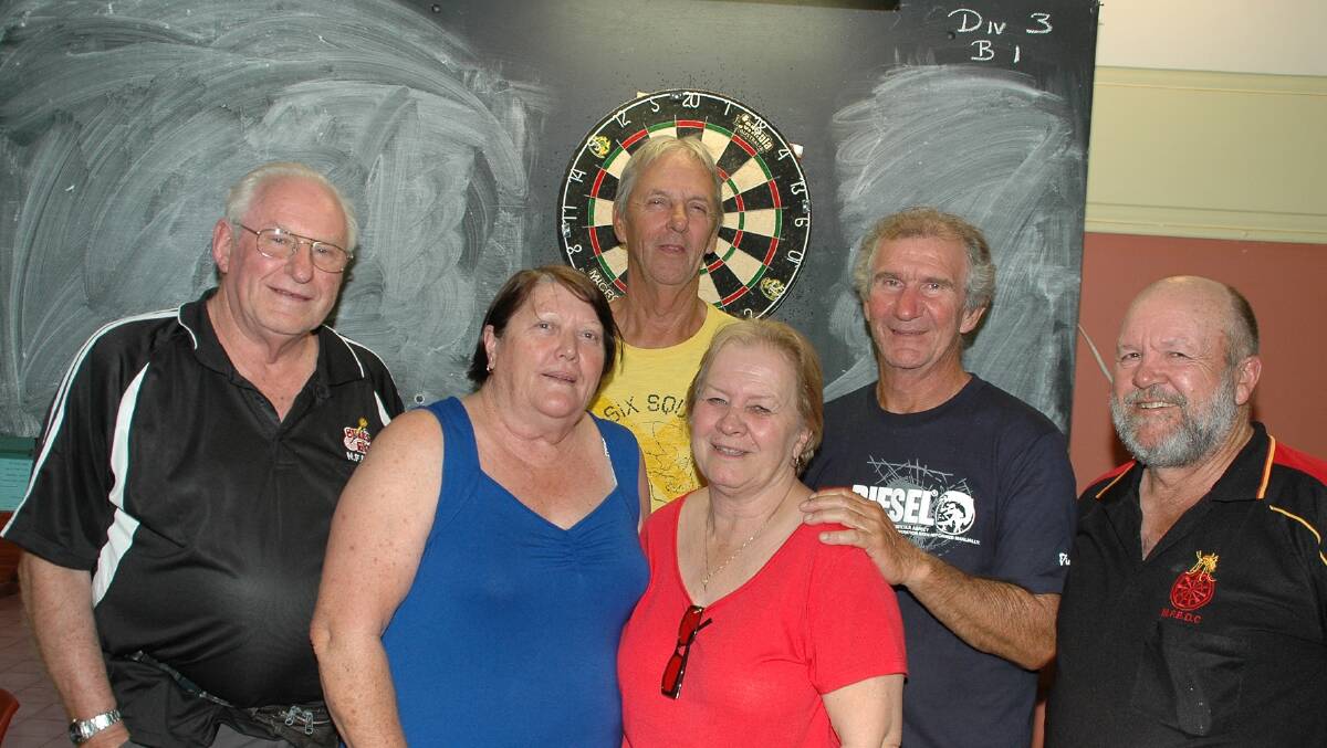 Cruisers from Fremantle were runners up in Division 2: Mal Williams, Sharon Earl, Jim Meek, Merry Marshall, Jim Della, Phillip Marshall.
